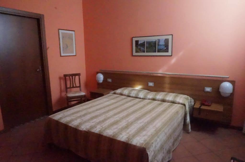 فيرونا Hotel Cavour المظهر الخارجي الصورة